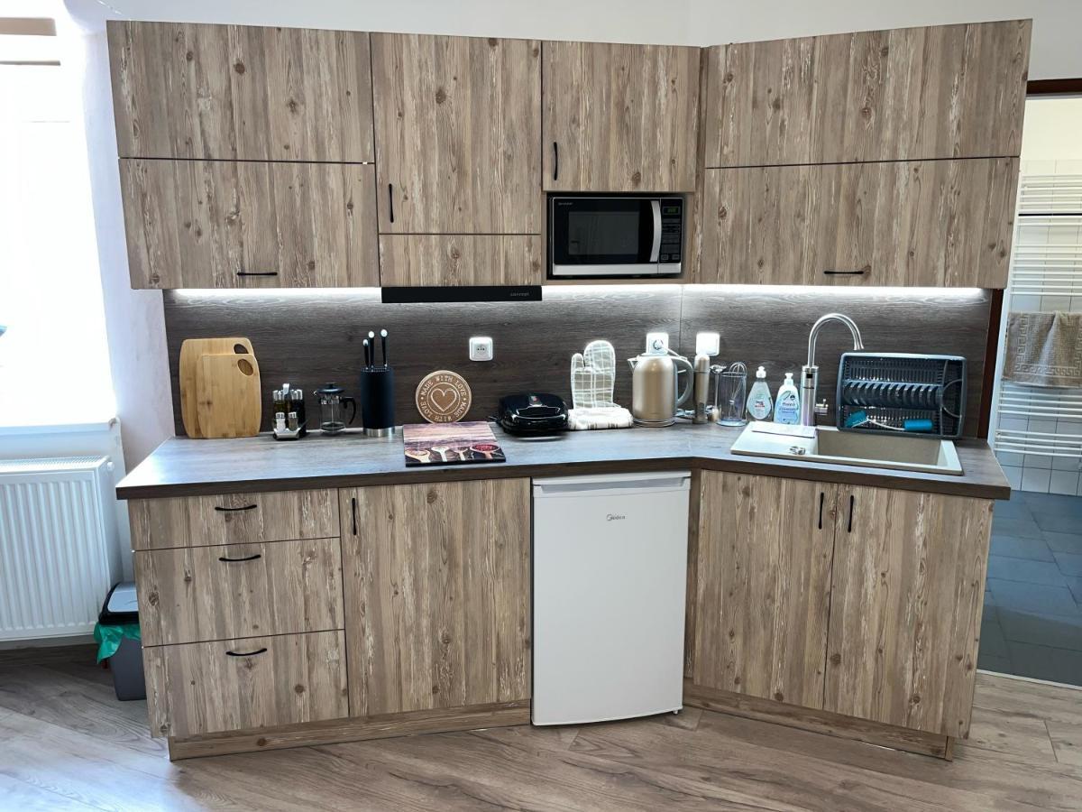Apartmany Nezarka A Privatni Wellness 因德日赫城堡 外观 照片