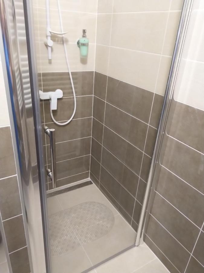 Apartmany Nezarka A Privatni Wellness 因德日赫城堡 外观 照片