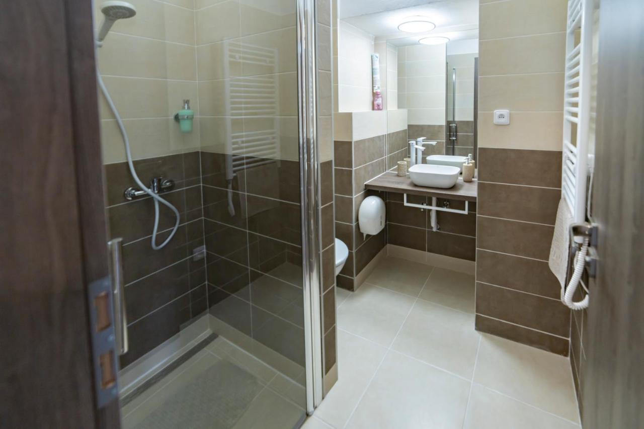 Apartmany Nezarka A Privatni Wellness 因德日赫城堡 外观 照片