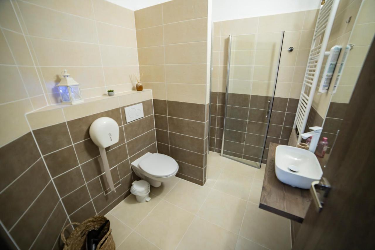 Apartmany Nezarka A Privatni Wellness 因德日赫城堡 外观 照片
